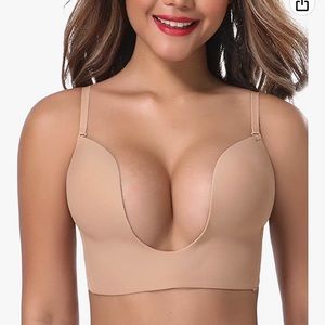 Deep plunge bra , convertible push up, low cut , wireless, seamless, new no tag